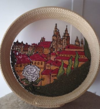 Peneira bordada con ilustración de Santiago de Compostela